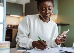 Découvrez le comportement financier des étudiants du Bénin !